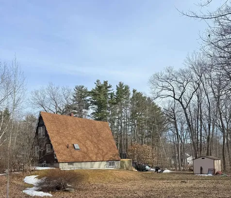 21 Hoadley Road Belmont NH 03220