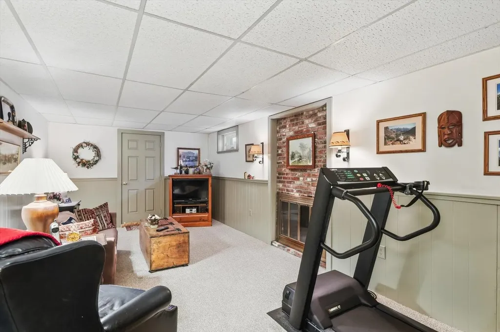 65 Currier Avenue Peterborough NH 03458