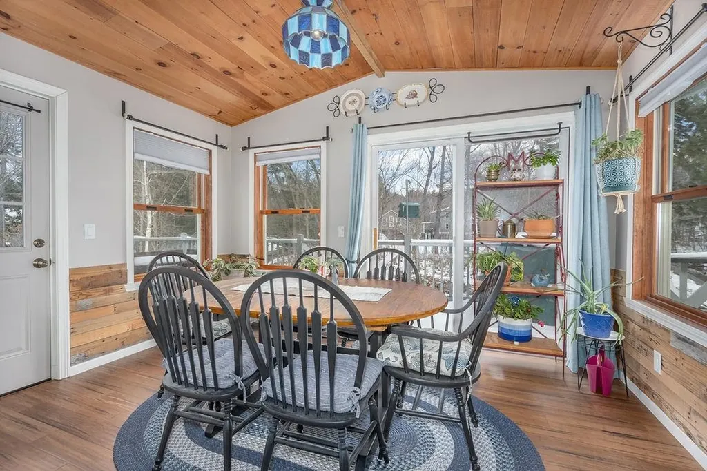 39 Captain Lovewell Lane Ossipee NH 03814