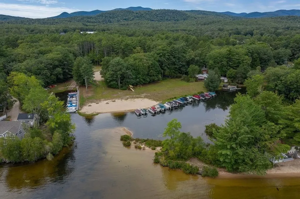 39 Captain Lovewell Lane Ossipee NH 03814