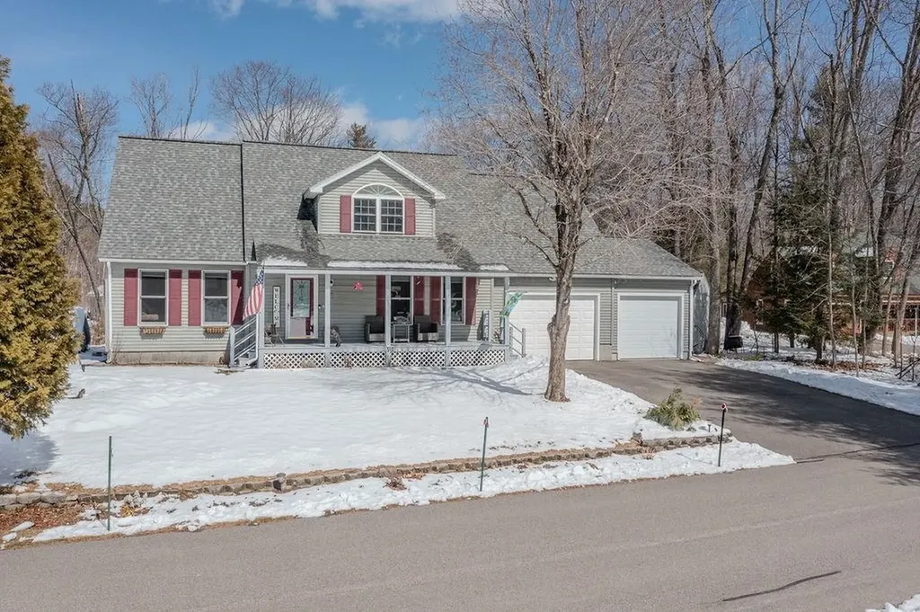 39 Captain Lovewell Lane Ossipee NH 03814