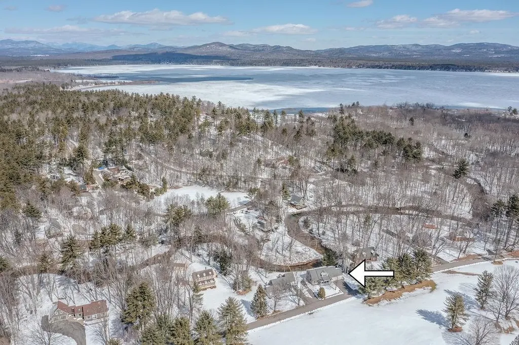 39 Captain Lovewell Lane Ossipee NH 03814