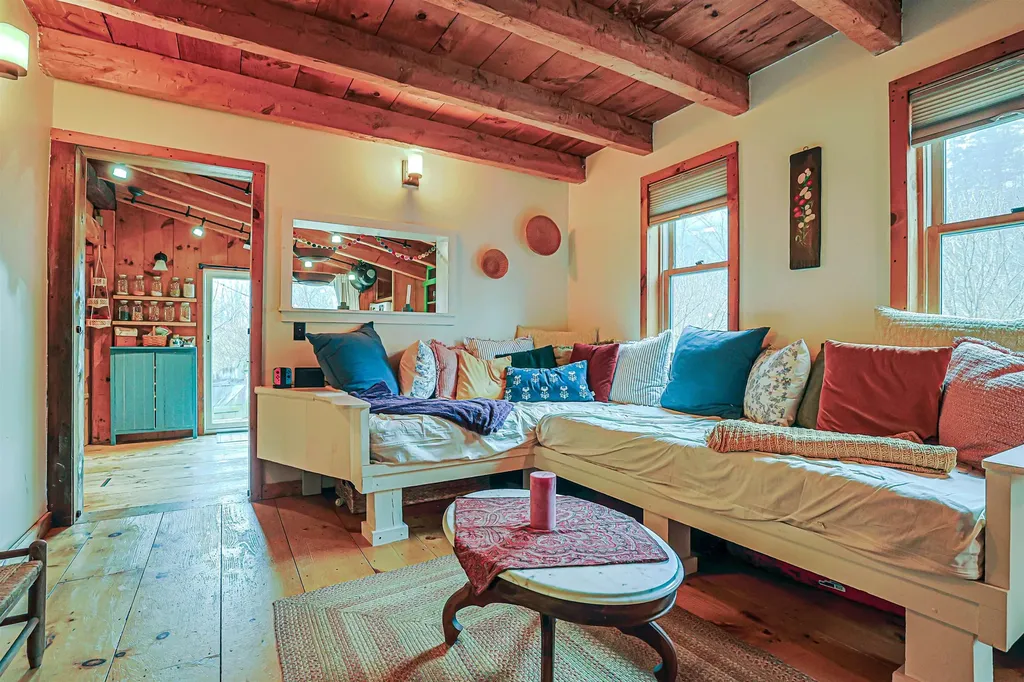 60 Wilder Street Peterborough NH 03458