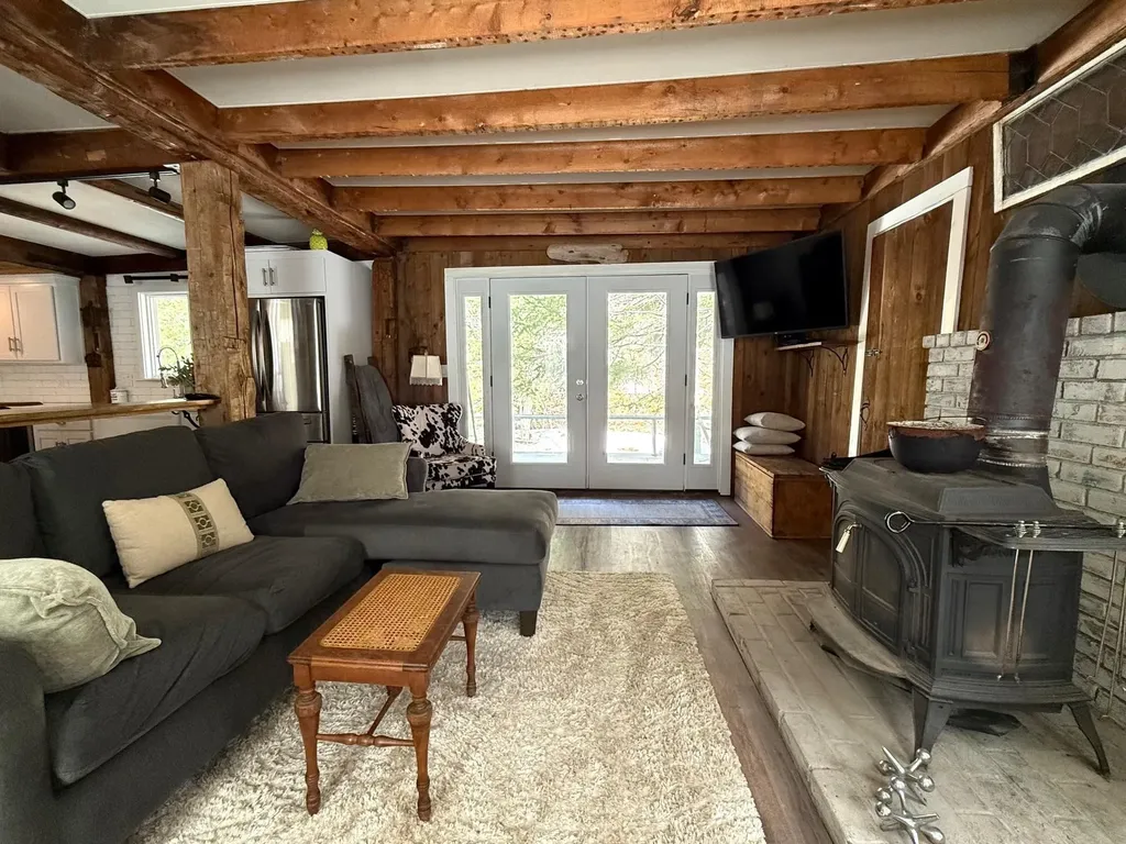 1829 West Jamaica Road Jamaica VT 05343