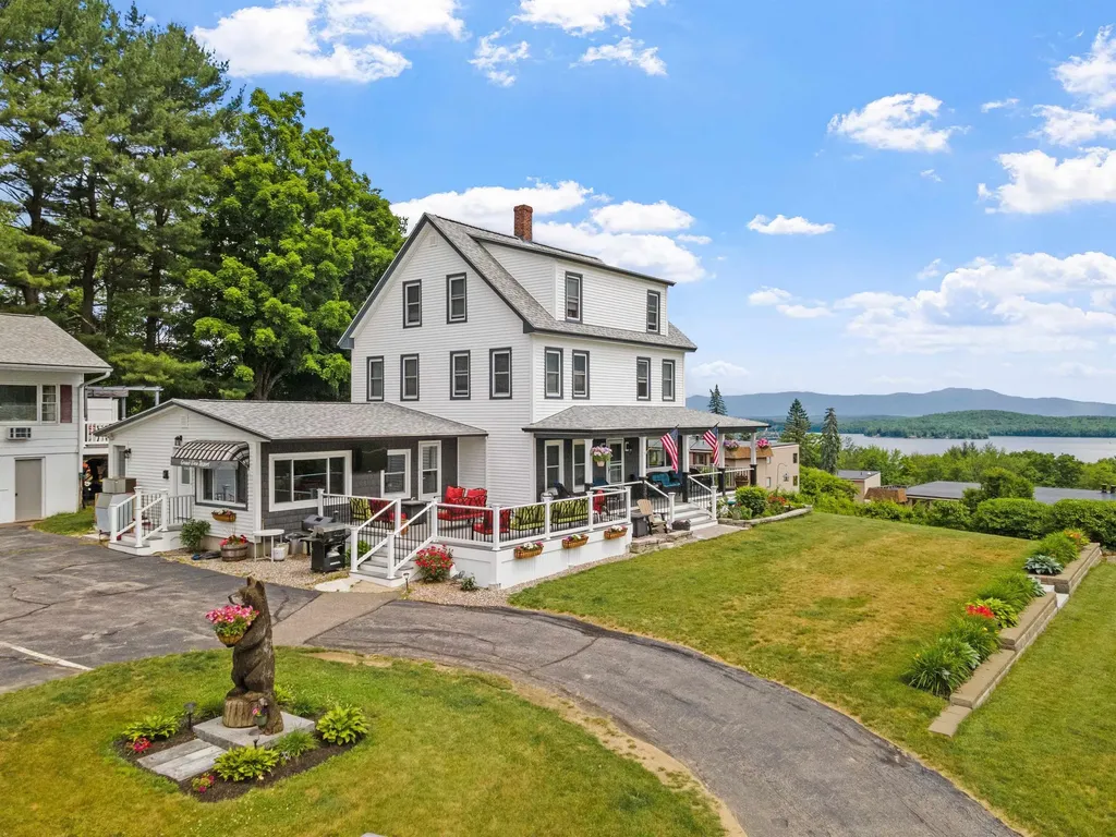 291 N Endicott Street Laconia NH 03246