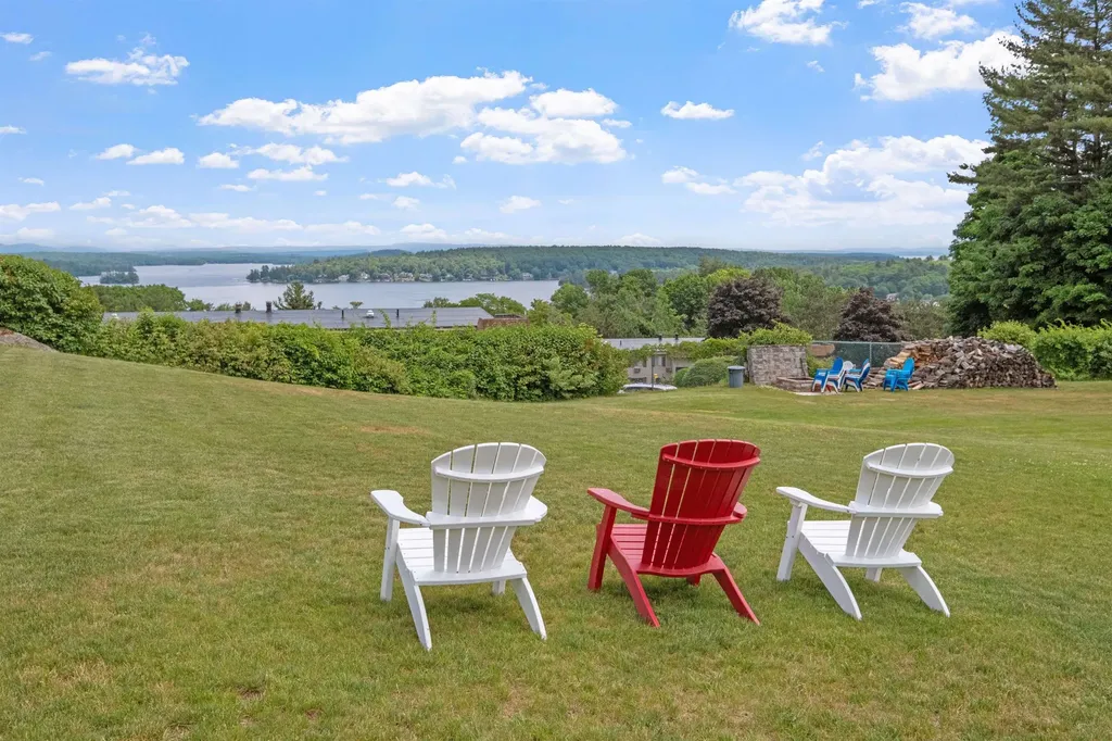 291 N Endicott Street Laconia NH 03246