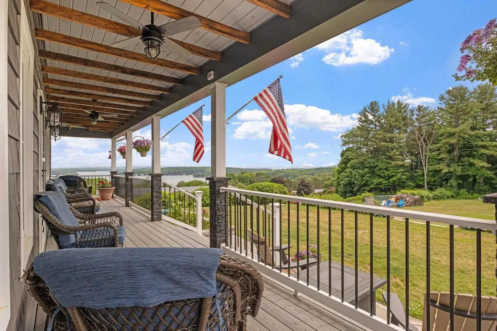 291 N Endicott Street Laconia NH 03246