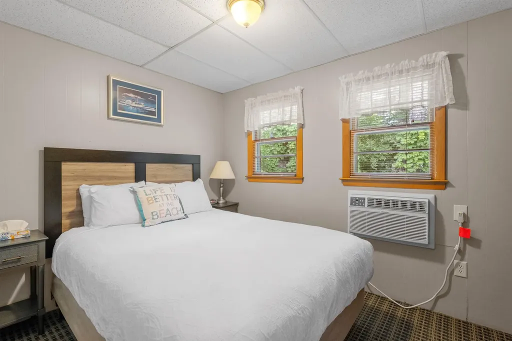 291 N Endicott Street Laconia NH 03246