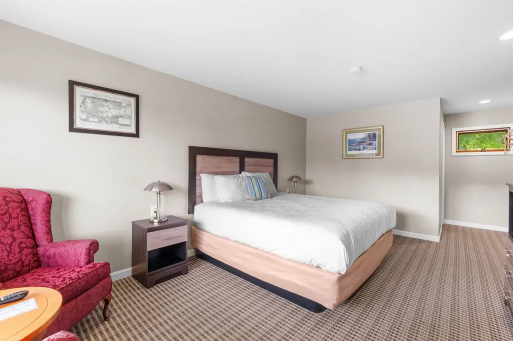 291 N Endicott Street Laconia NH 03246