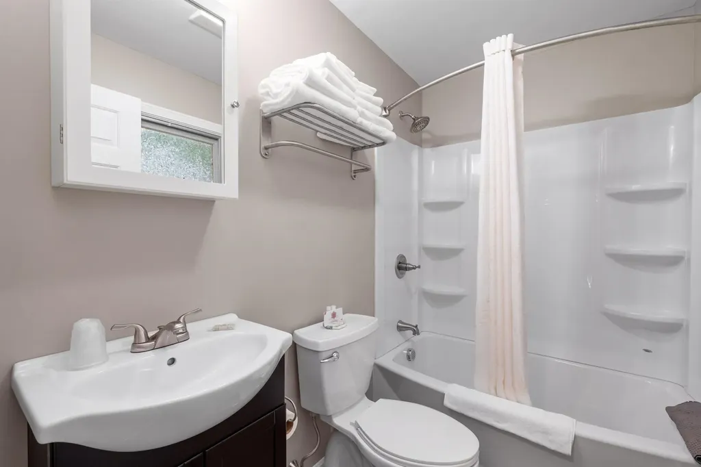 291 N Endicott Street Laconia NH 03246