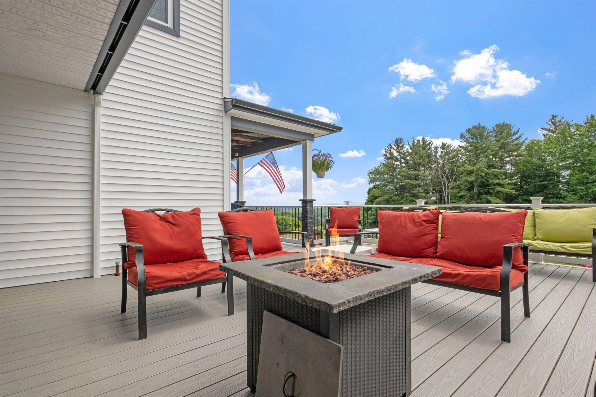 291 N Endicott Street Laconia NH 03246