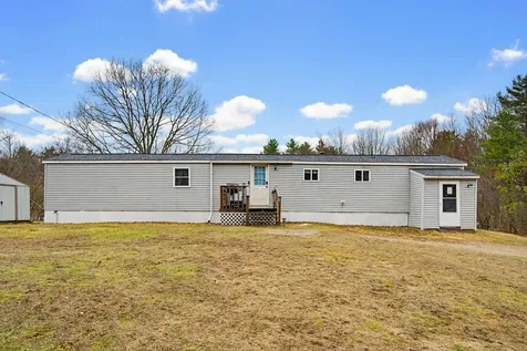 12 Acre Street Raymond NH 03077