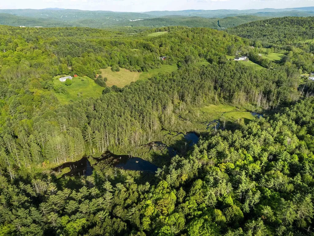 0 Newton Lane Hartford VT 05001