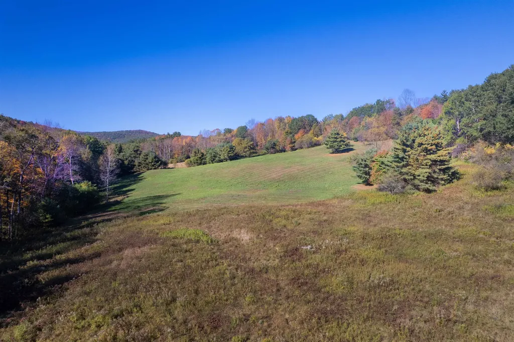 0 Newton Lane Hartford VT 05001