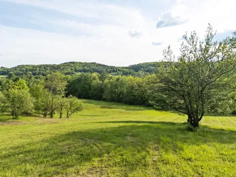 0 Newton Lane Hartford VT 05001