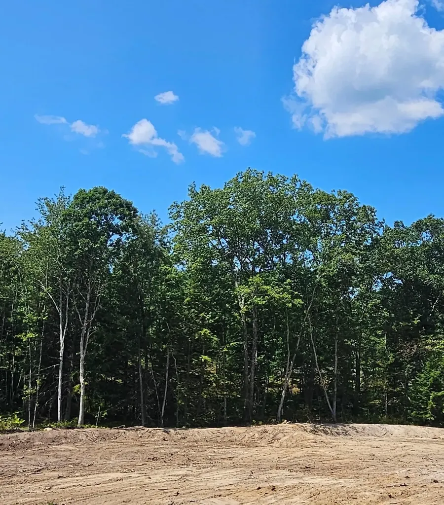 29 Blaisdell Court Raymond NH 03077