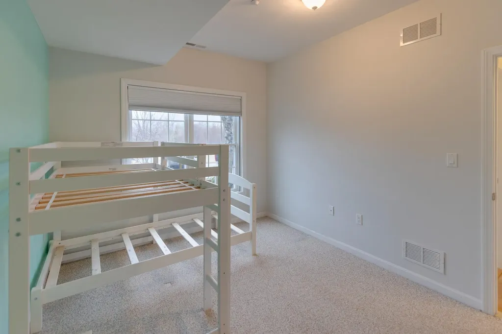 4 Twin Tip Terrace Lincoln NH 03251