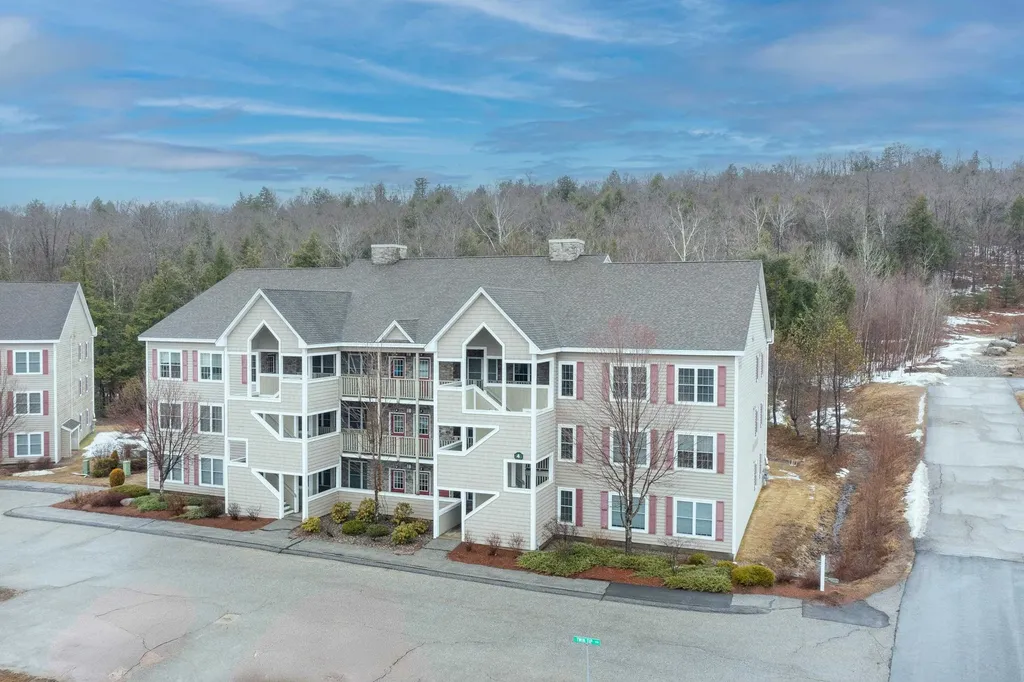 4 Twin Tip Terrace Lincoln NH 03251