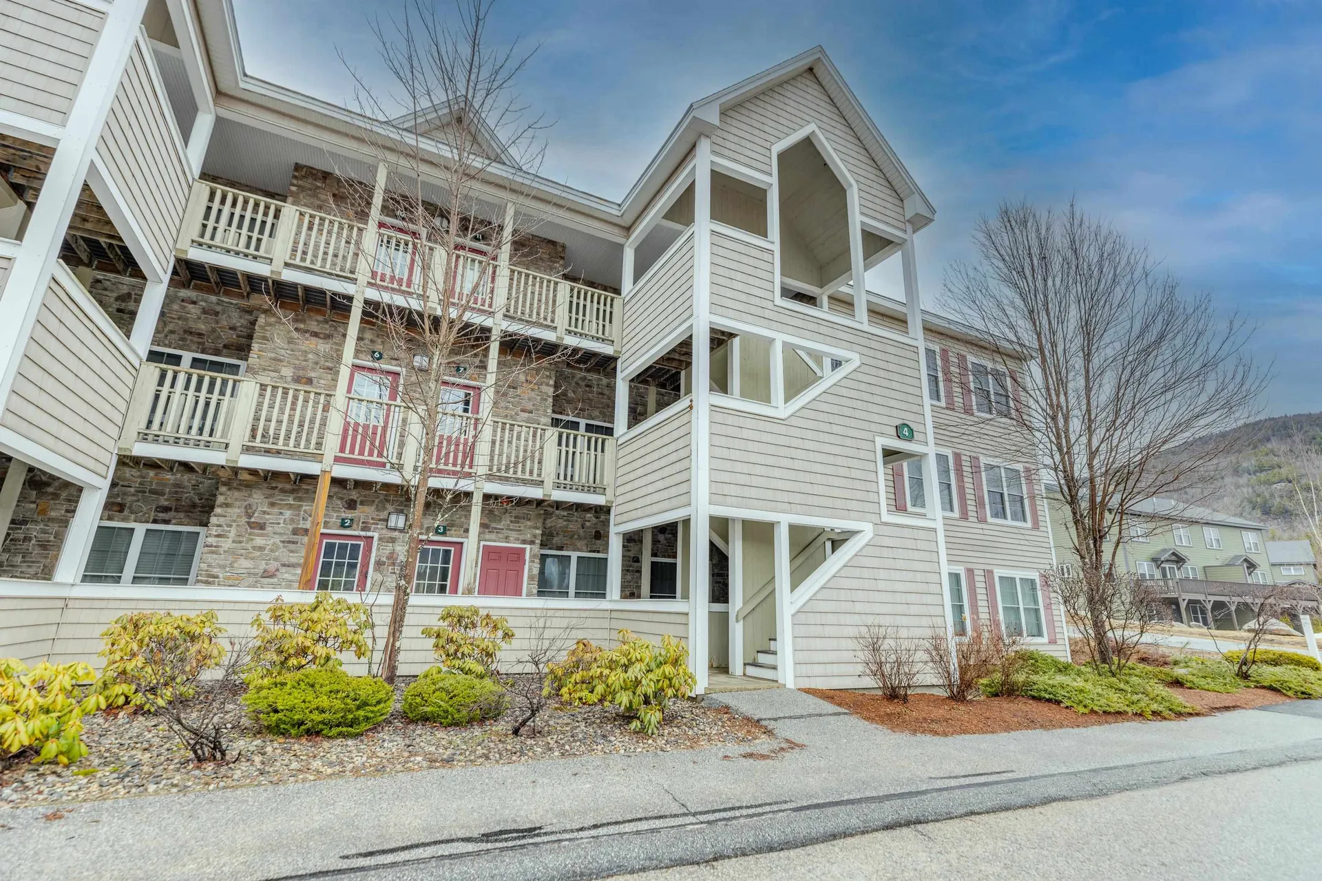 4 Twin Tip Terrace Lincoln NH 03251