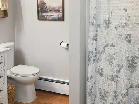 70 Mountains Edge Road West Windsor VT 05037