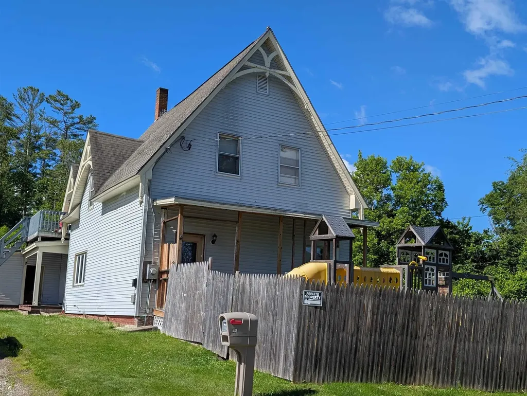 48 Grove Street Littleton NH 03561