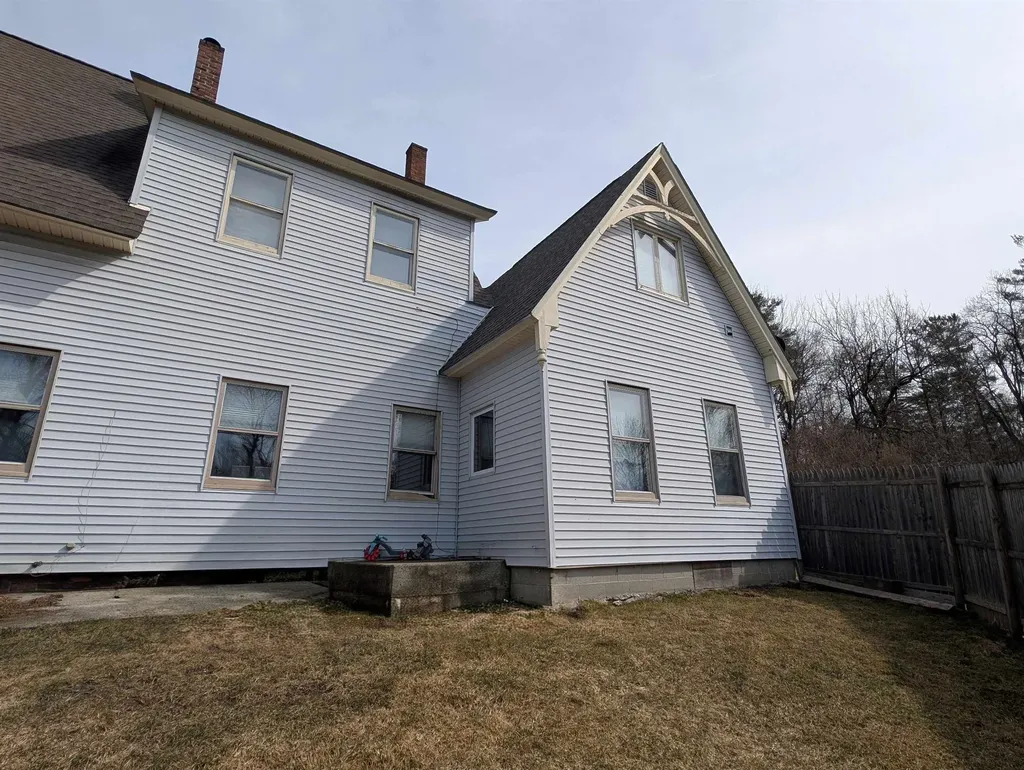 48 Grove Street Littleton NH 03561