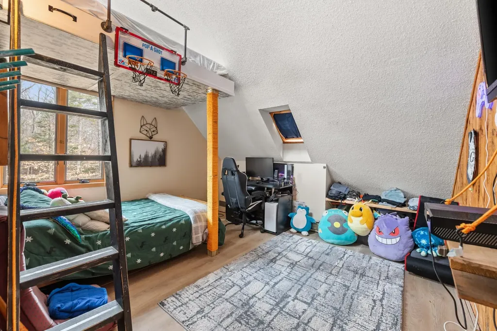 14 Webster Court Campton NH 03223