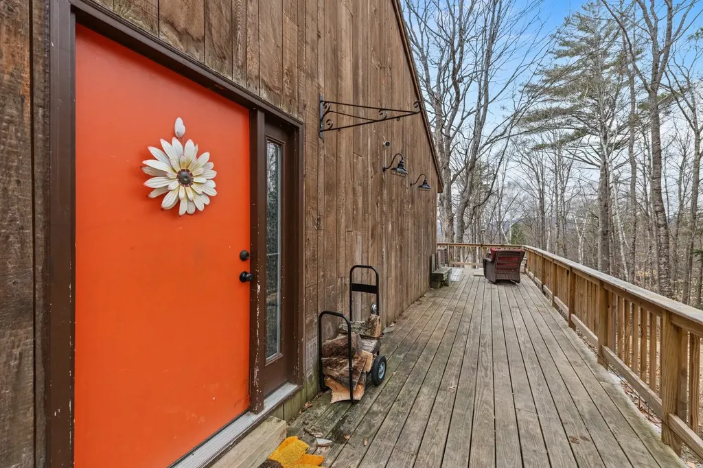 14 Webster Court Campton NH 03223