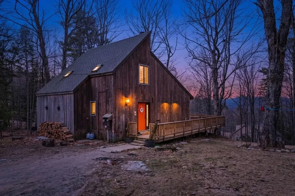 14 Webster Court Campton NH 03223