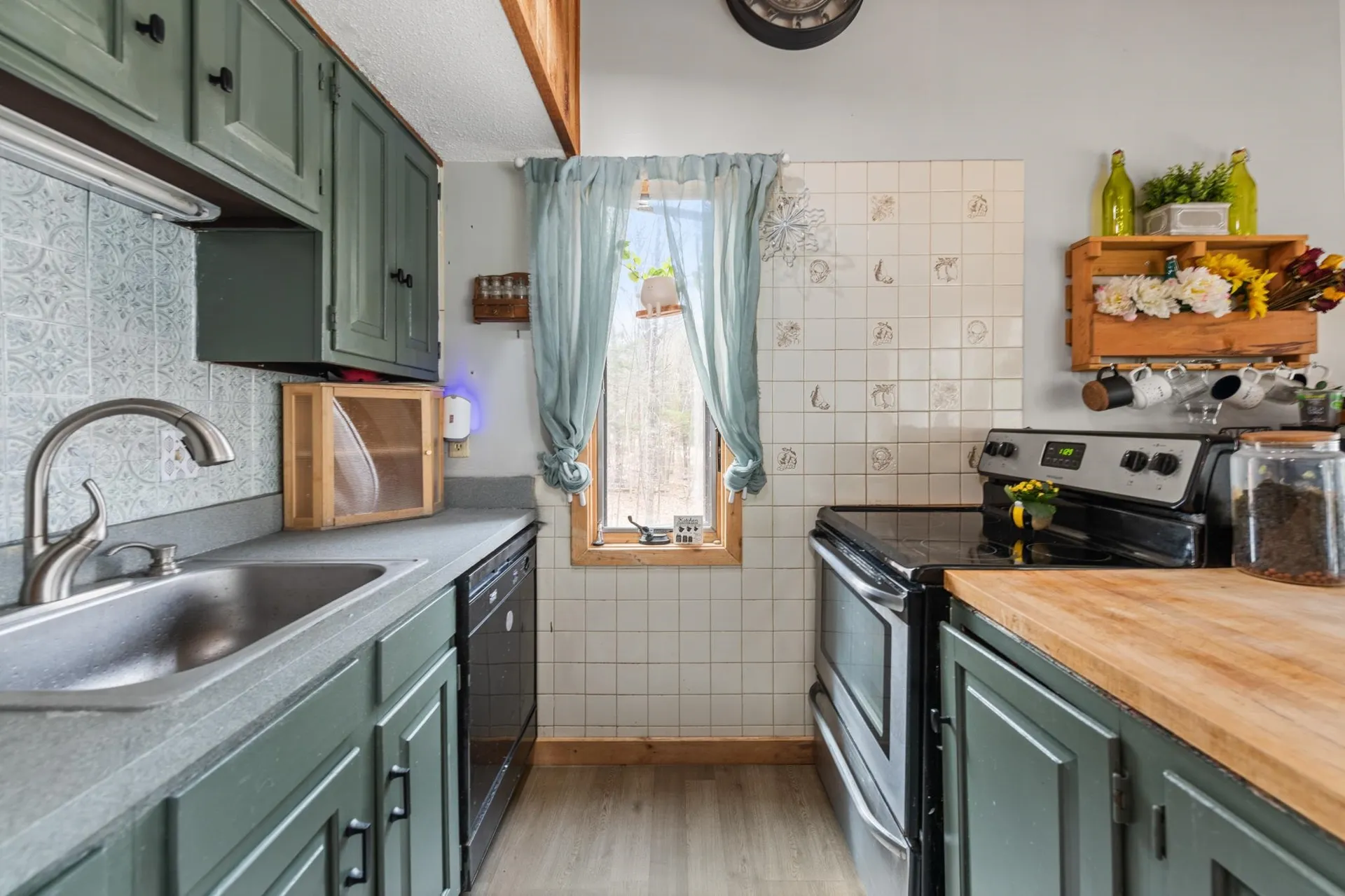 14 Webster Court Campton NH 03223