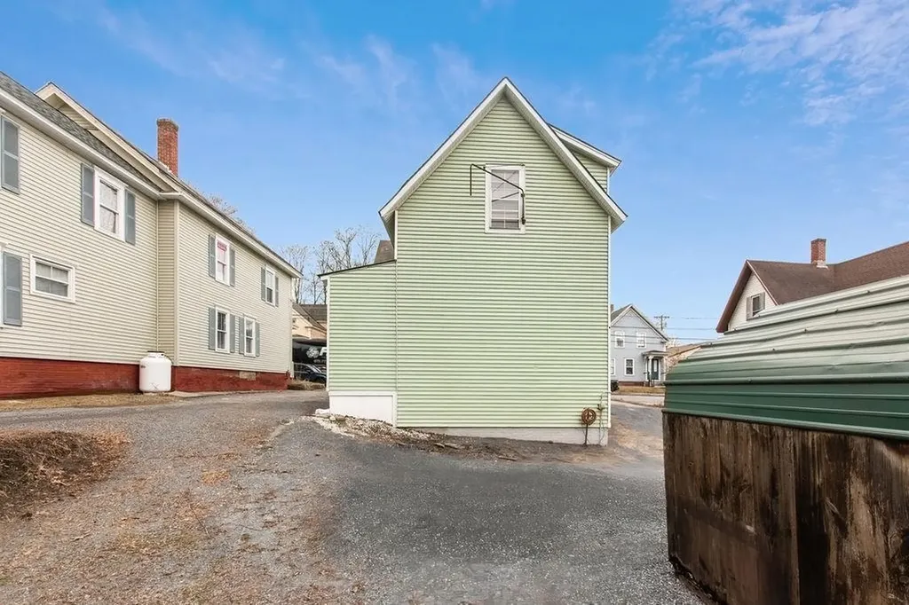 89 Summer Street Claremont NH 03743