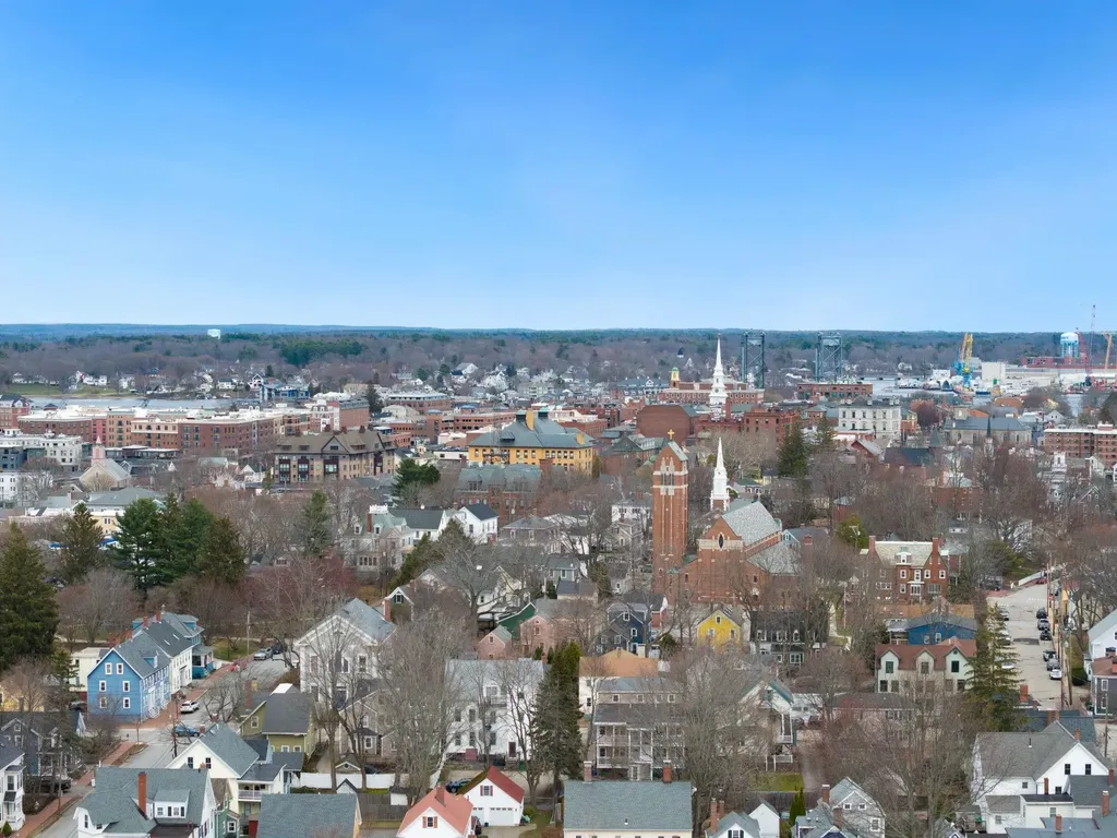 112 Cass Street Portsmouth NH 03801