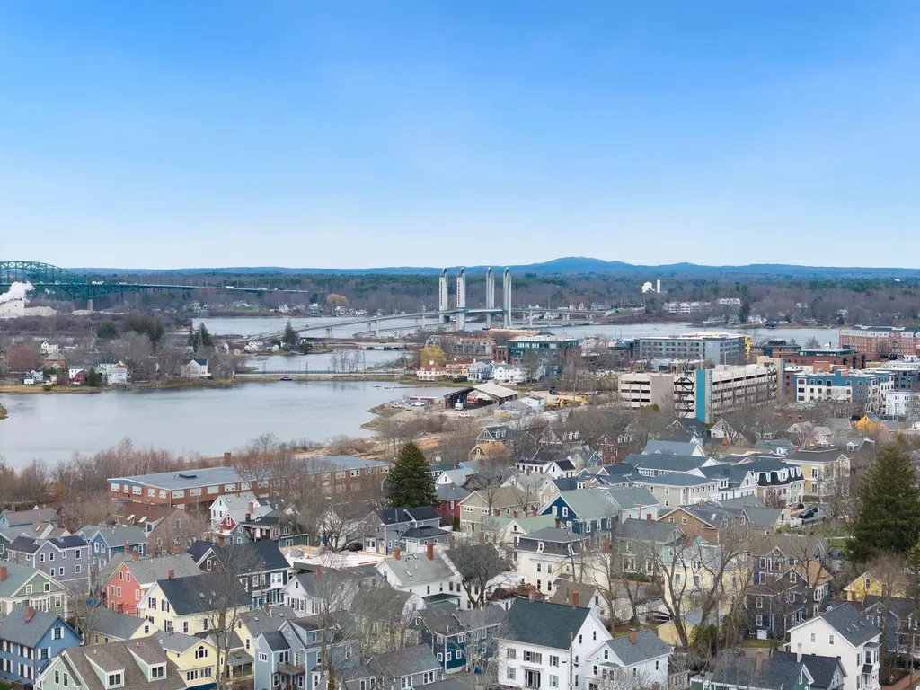 112 Cass Street Portsmouth NH 03801