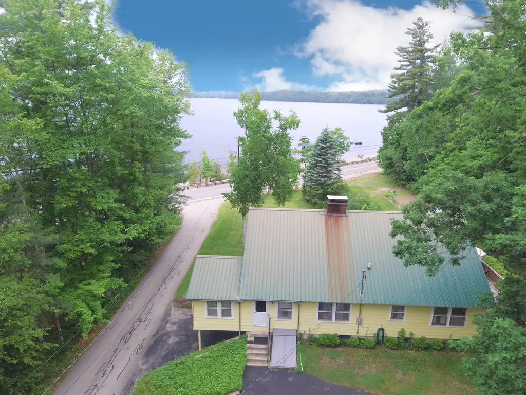 11 Emery Lane Wakefield NH 03830