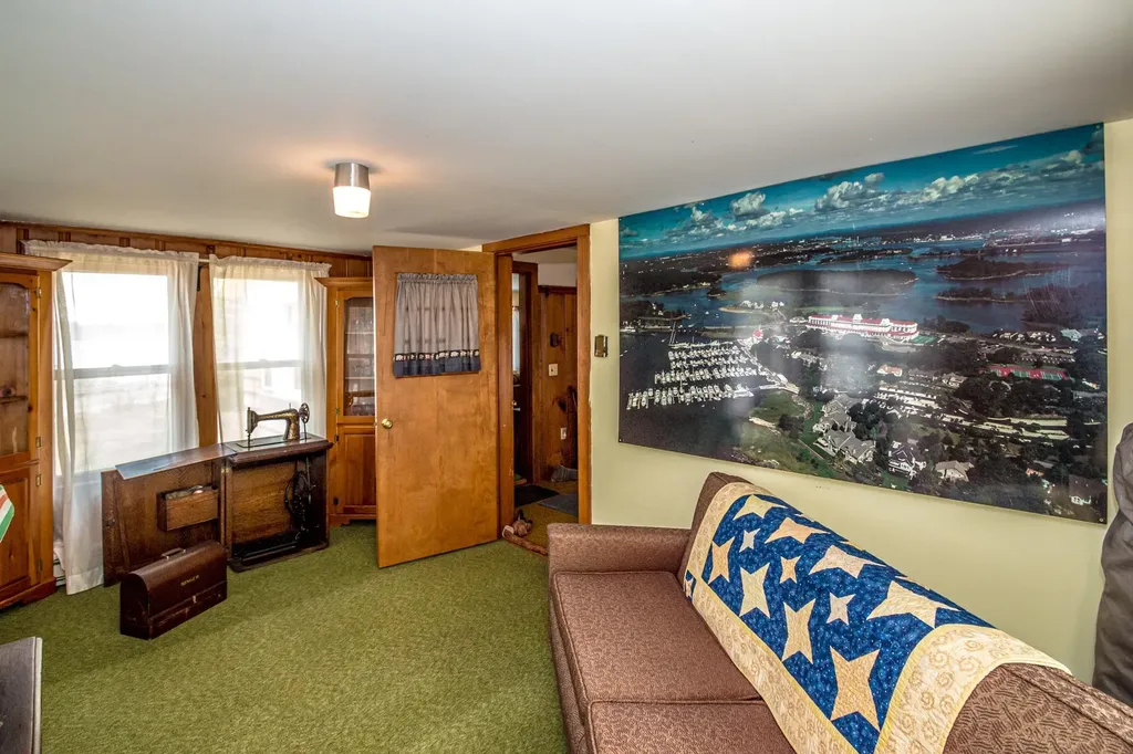 11 Emery Lane Wakefield NH 03830