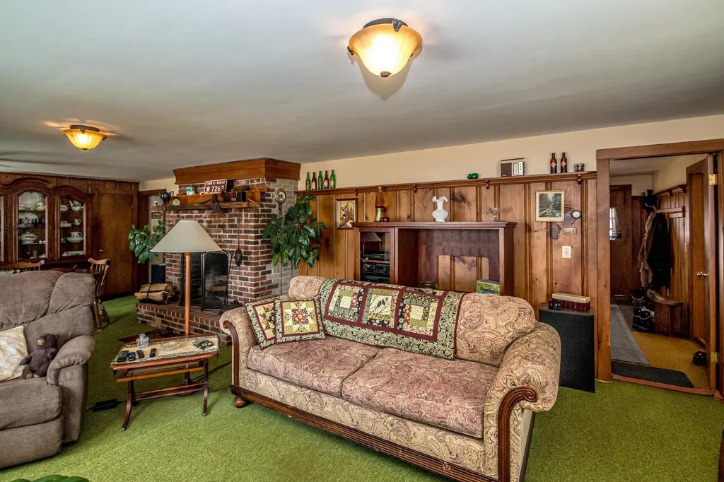 11 Emery Lane Wakefield NH 03830