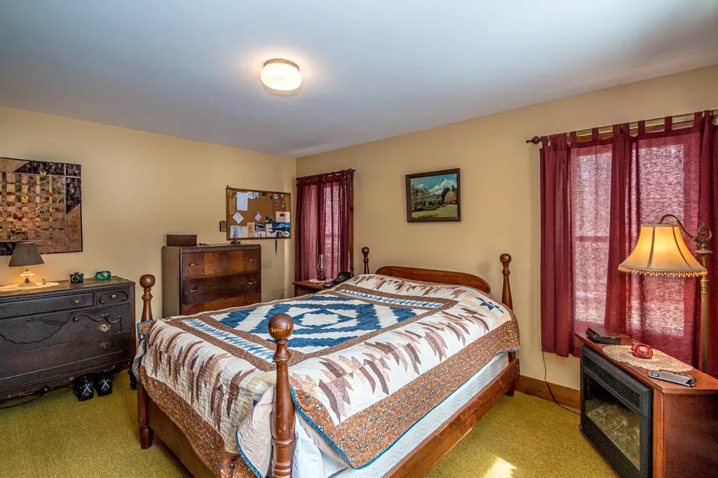 11 Emery Lane Wakefield NH 03830