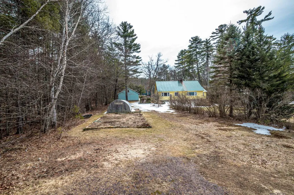 11 Emery Lane Wakefield NH 03830