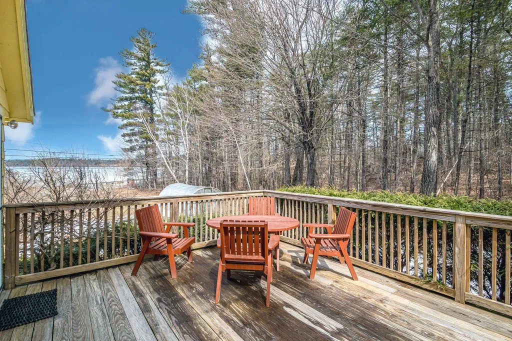 11 Emery Lane Wakefield NH 03830