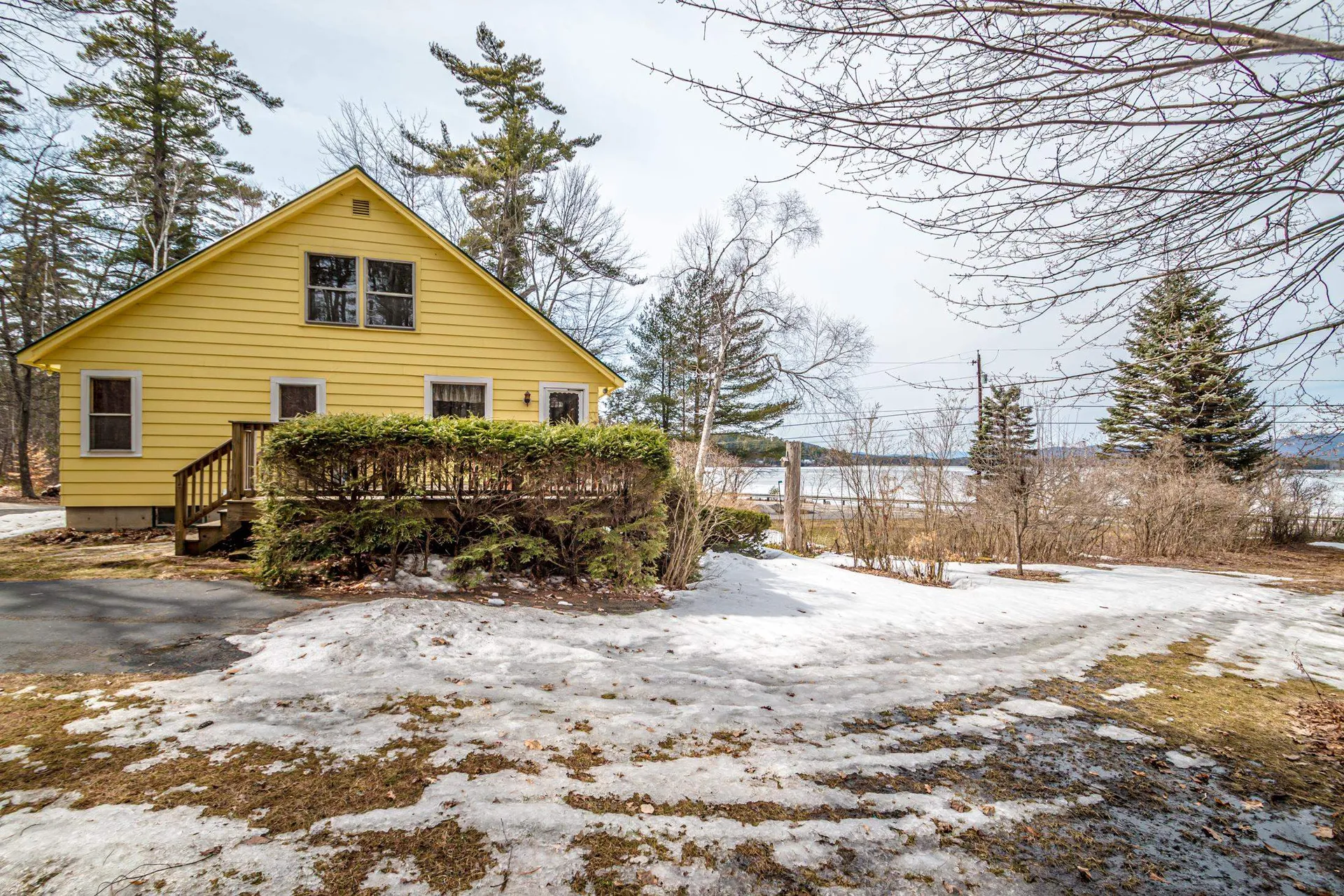 11 Emery Lane Wakefield NH 03830