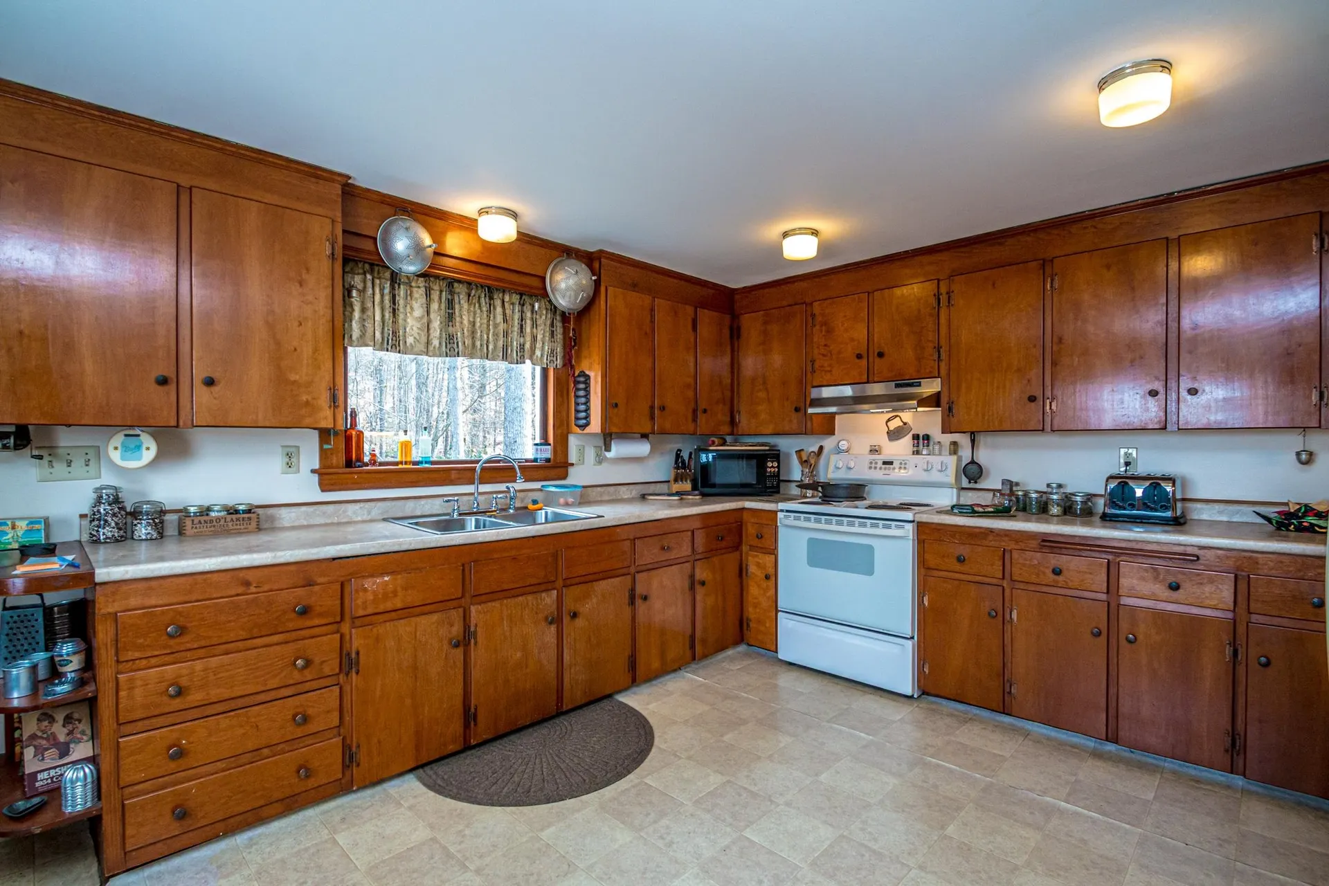 11 Emery Lane Wakefield NH 03830