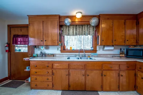 11 Emery Lane Wakefield NH 03830