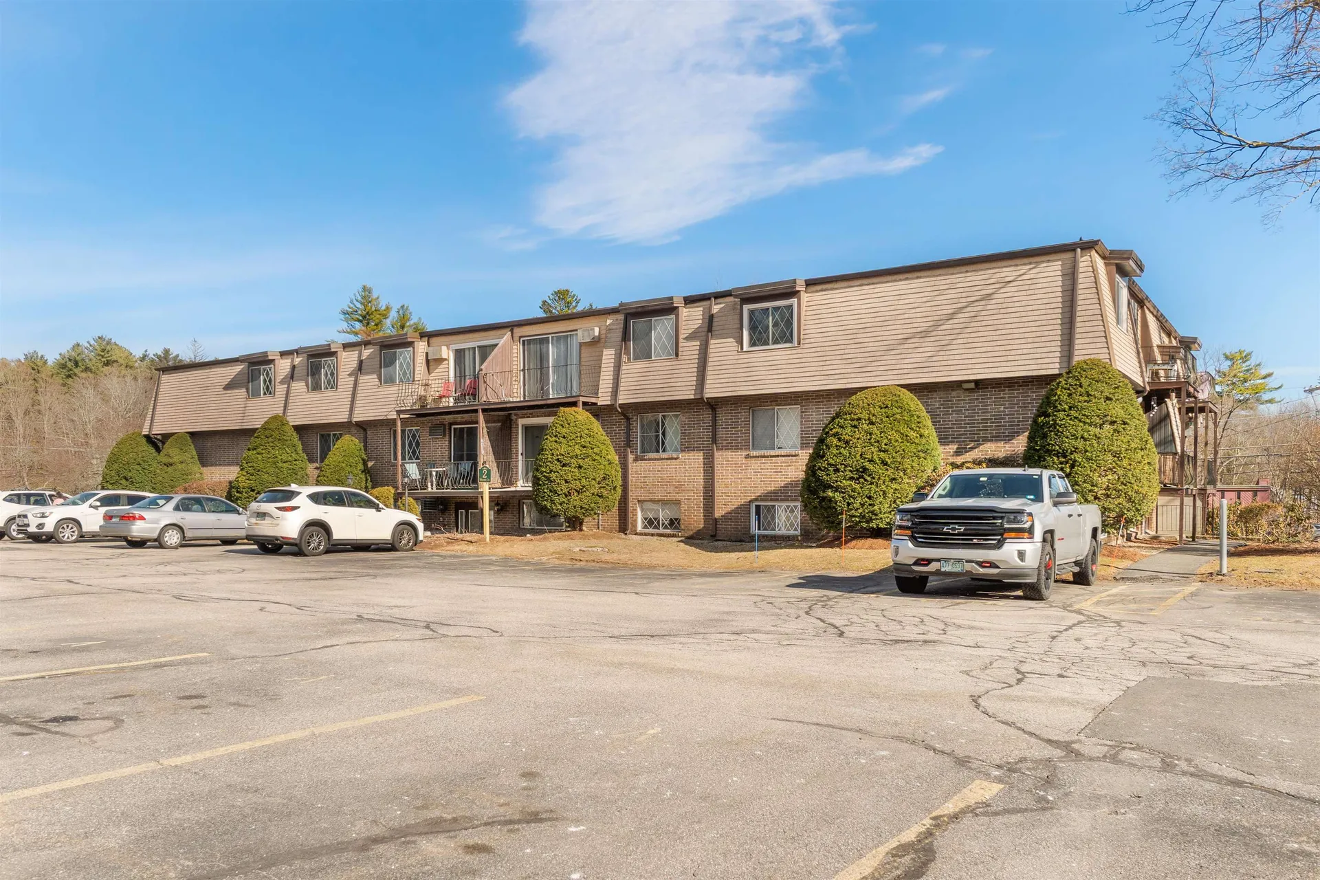 2 Silvestri Circle Derry NH 03038