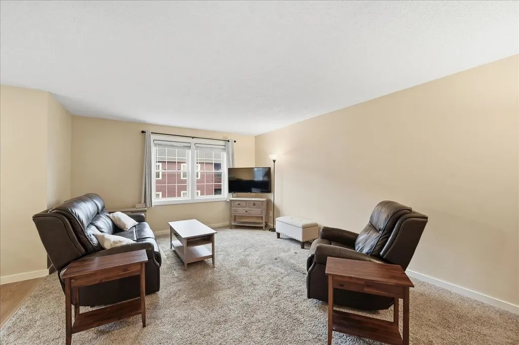 148 N Twin Oaks Terrace South Burlington VT 05403