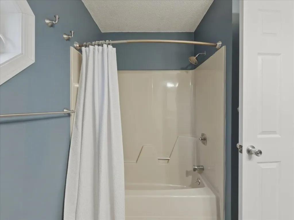148 N Twin Oaks Terrace South Burlington VT 05403