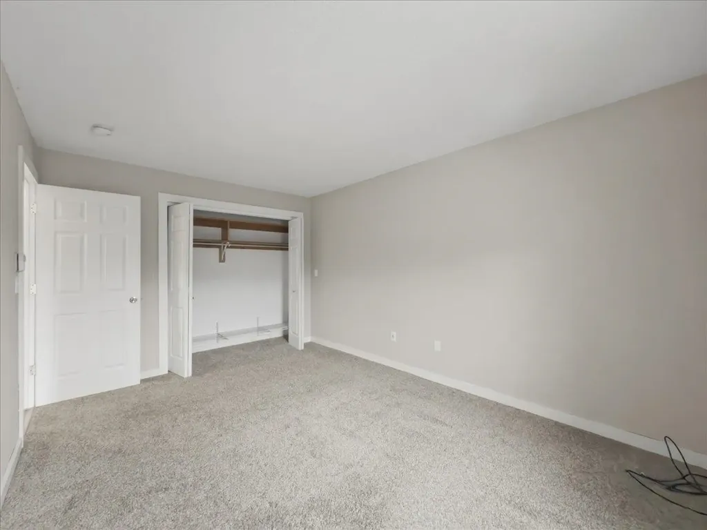 148 N Twin Oaks Terrace South Burlington VT 05403
