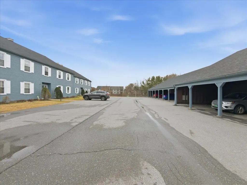 148 N Twin Oaks Terrace South Burlington VT 05403