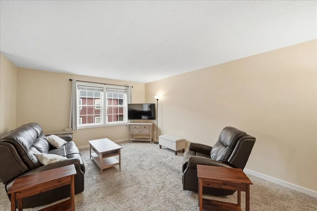 148 N Twin Oaks Terrace South Burlington VT 05403