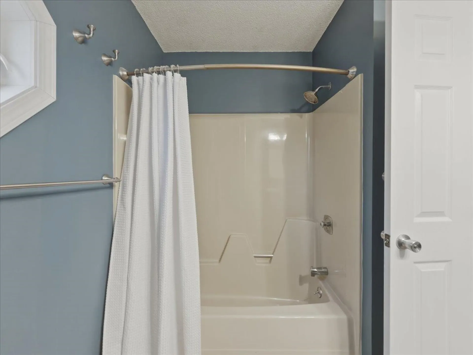 148 N Twin Oaks Terrace South Burlington VT 05403