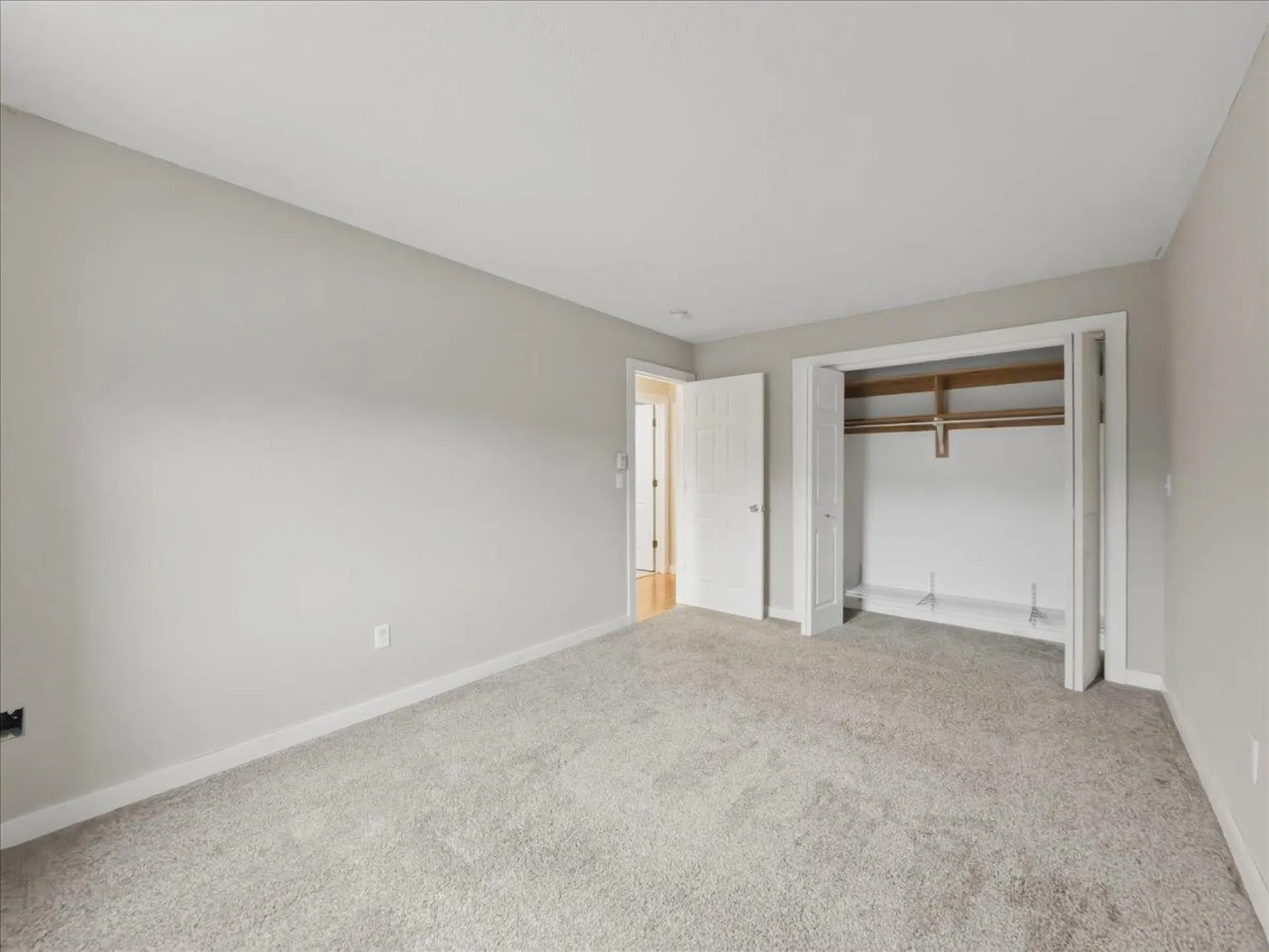 148 N Twin Oaks Terrace South Burlington VT 05403